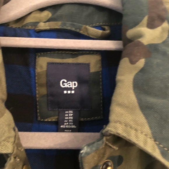 Gap camo jacket with fleece lining - Picture 3 of 3
